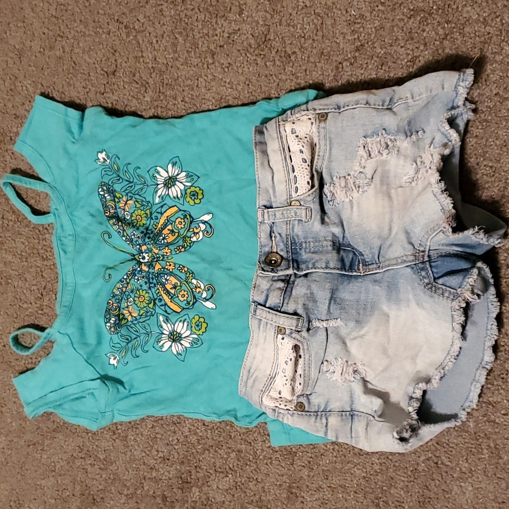 Short outfit